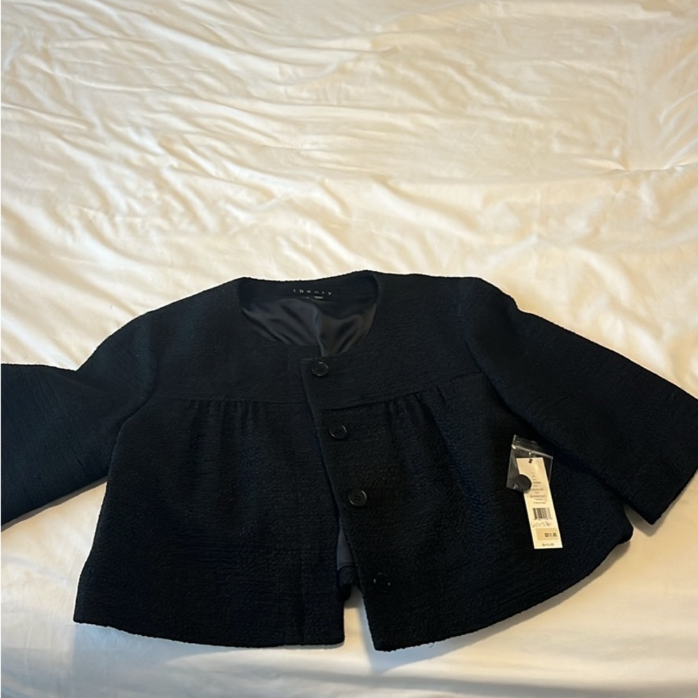 Chic Black Cropped Jacket NWT Theory brand - size S. Originally $415.